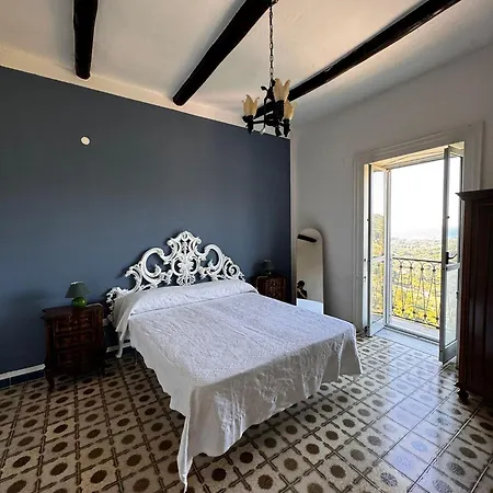 Rare Elegante Apartment Vibonati